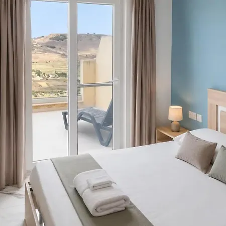 Au Soleil - House On The Valley *